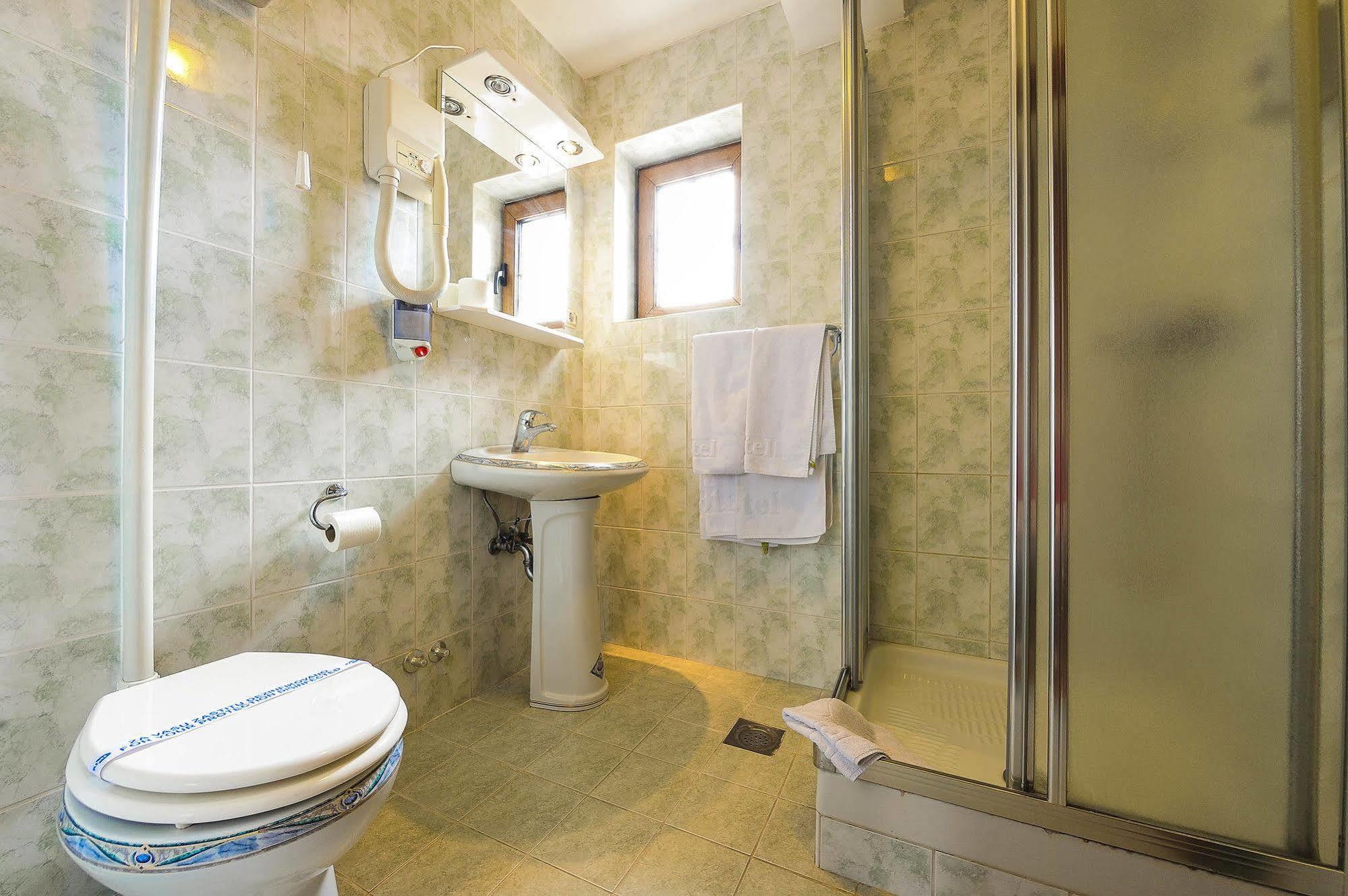 Hotel Sucevic Garni Belgrado Exterior foto